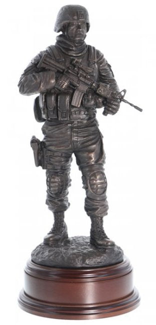 Modern U.S. Soldier Statue