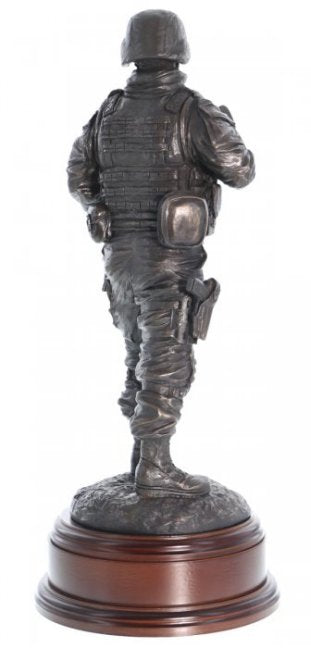 Modern U.S. Soldier Statue