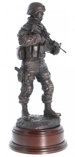 Modern U.S. Soldier Statue